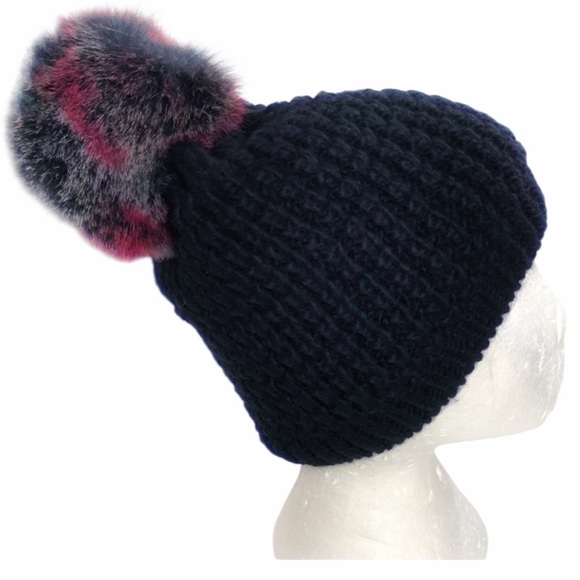 KYI KYI Canada Faux Fur PomPom Waffle Knit Beanie - Picture 6 of 7